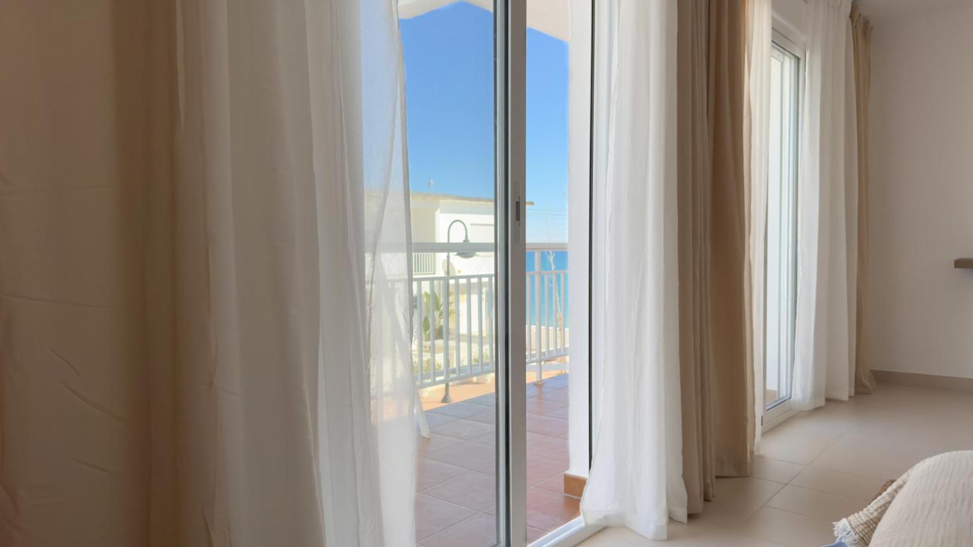 La Familia Beach House La Cala La Cala De Mijas Oda fotoğraf